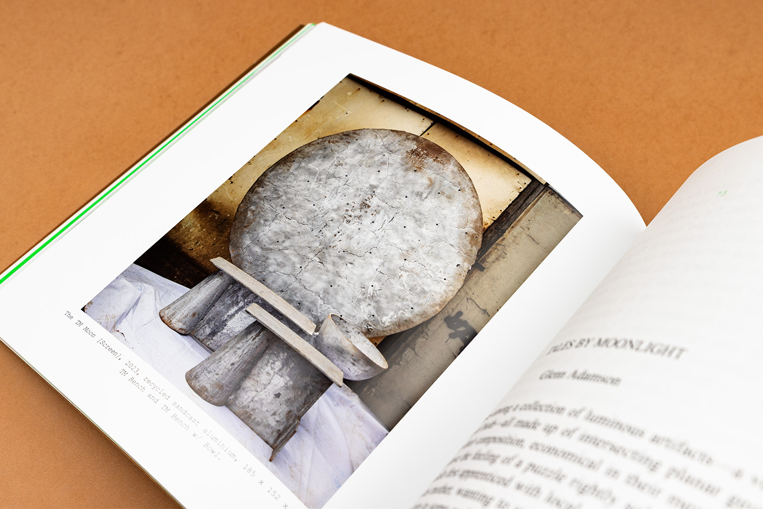 Apartamento Oriki Nifemi art book