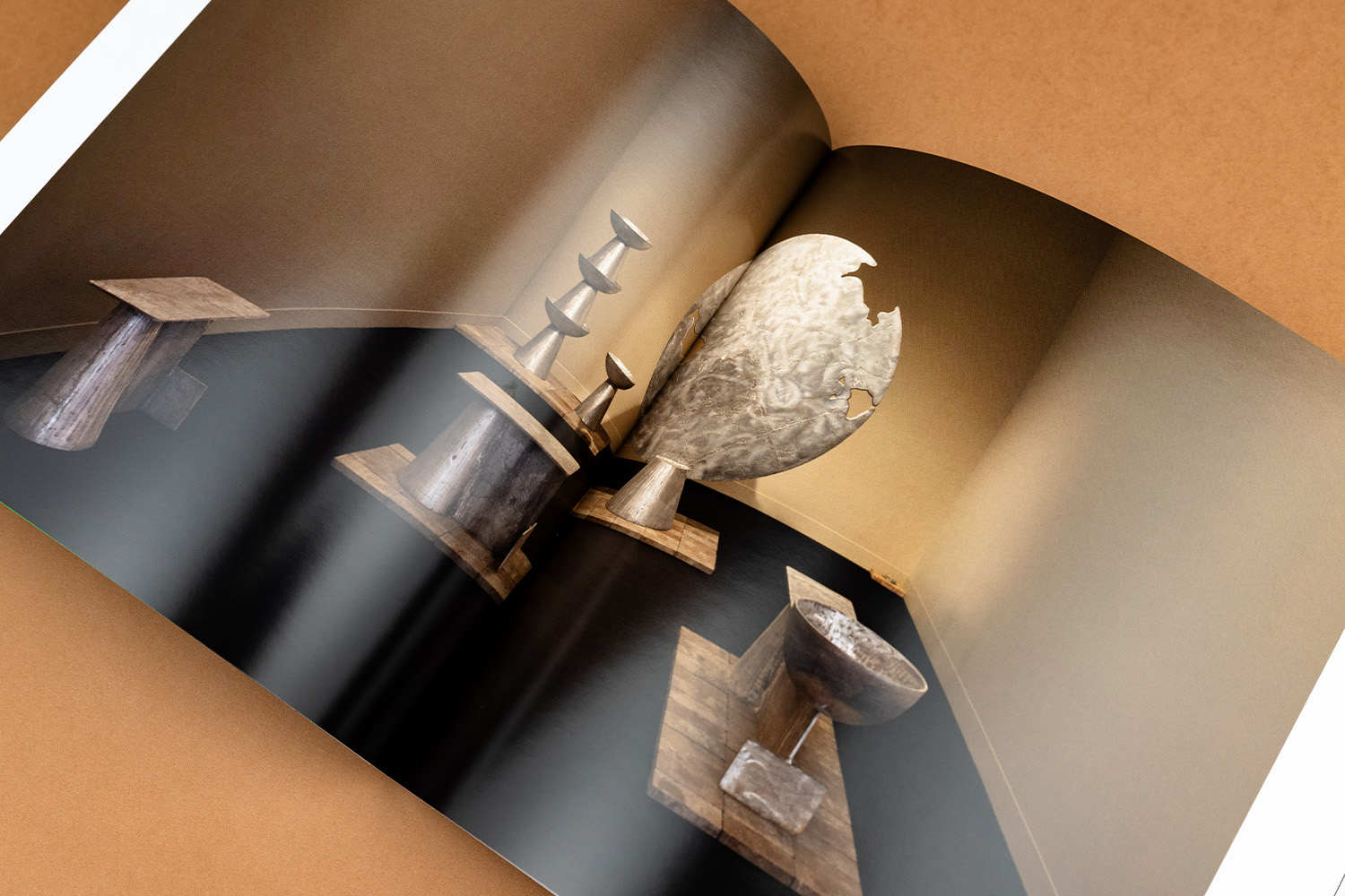 Apartamento Oriki Nifemi artist monograph