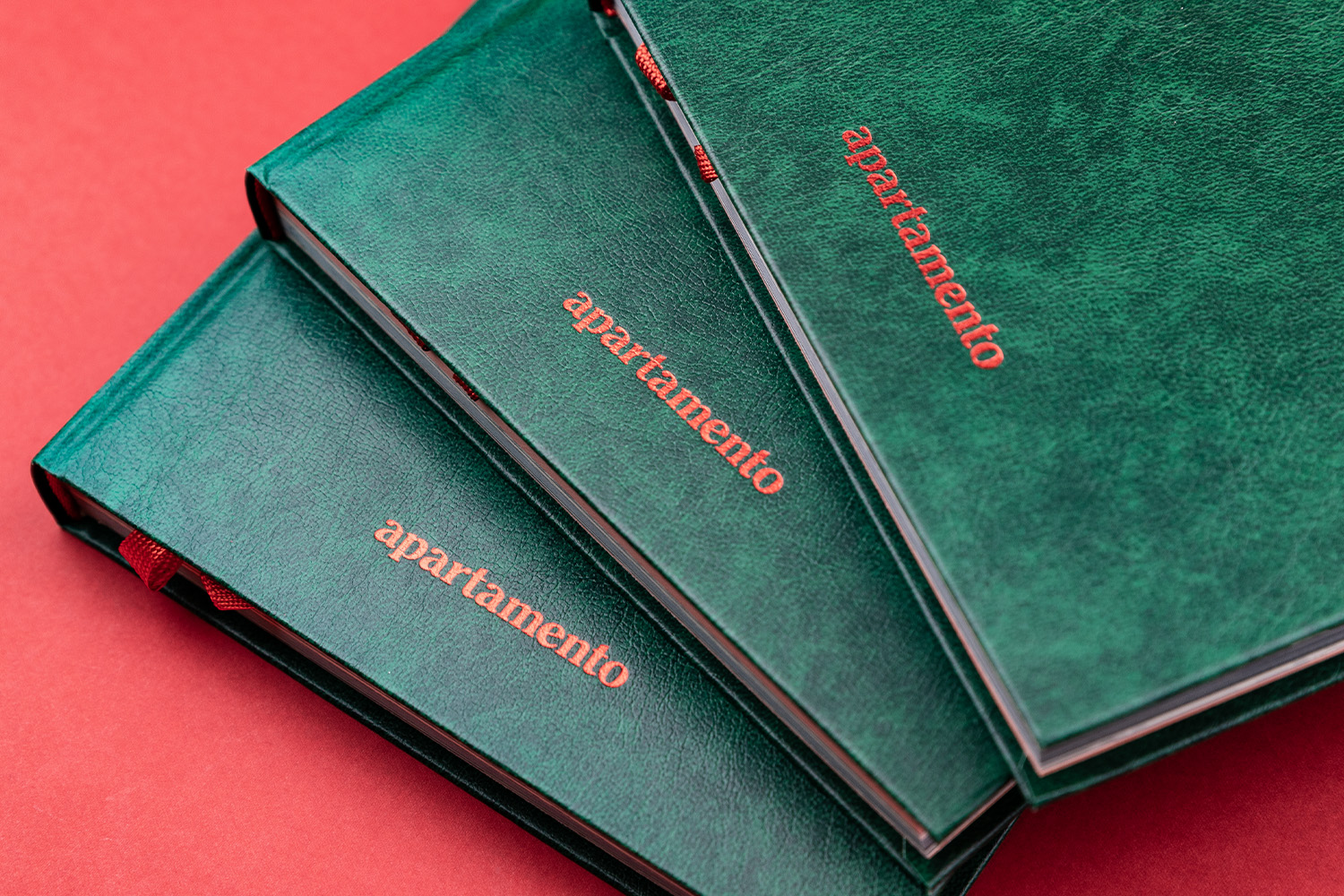 Bar Brutal cookbook libro apartamento stamping